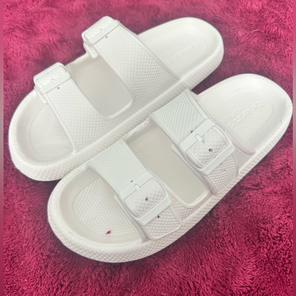NIB J Slides Eva Socool Beach Women’s Slides Sandals  White Size 9